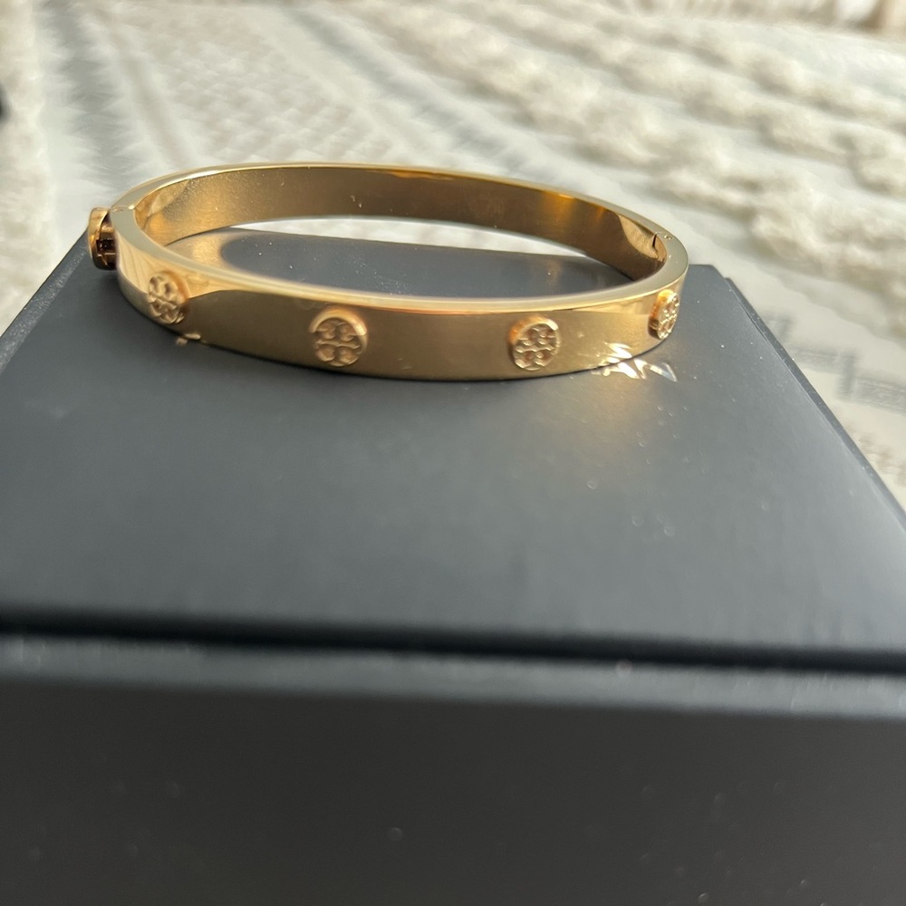 Tory Burch braclet